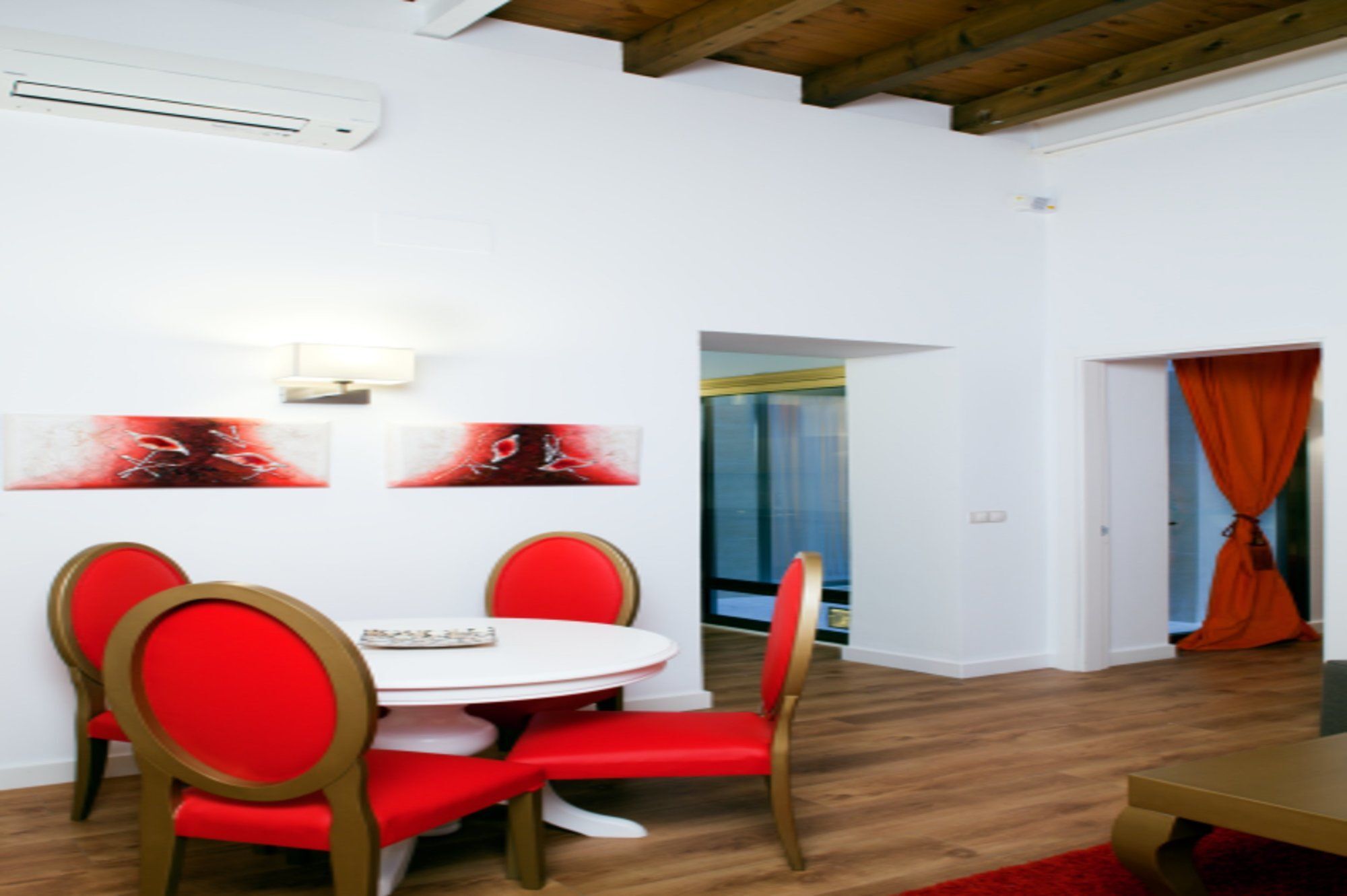 Singular Castellar Seville